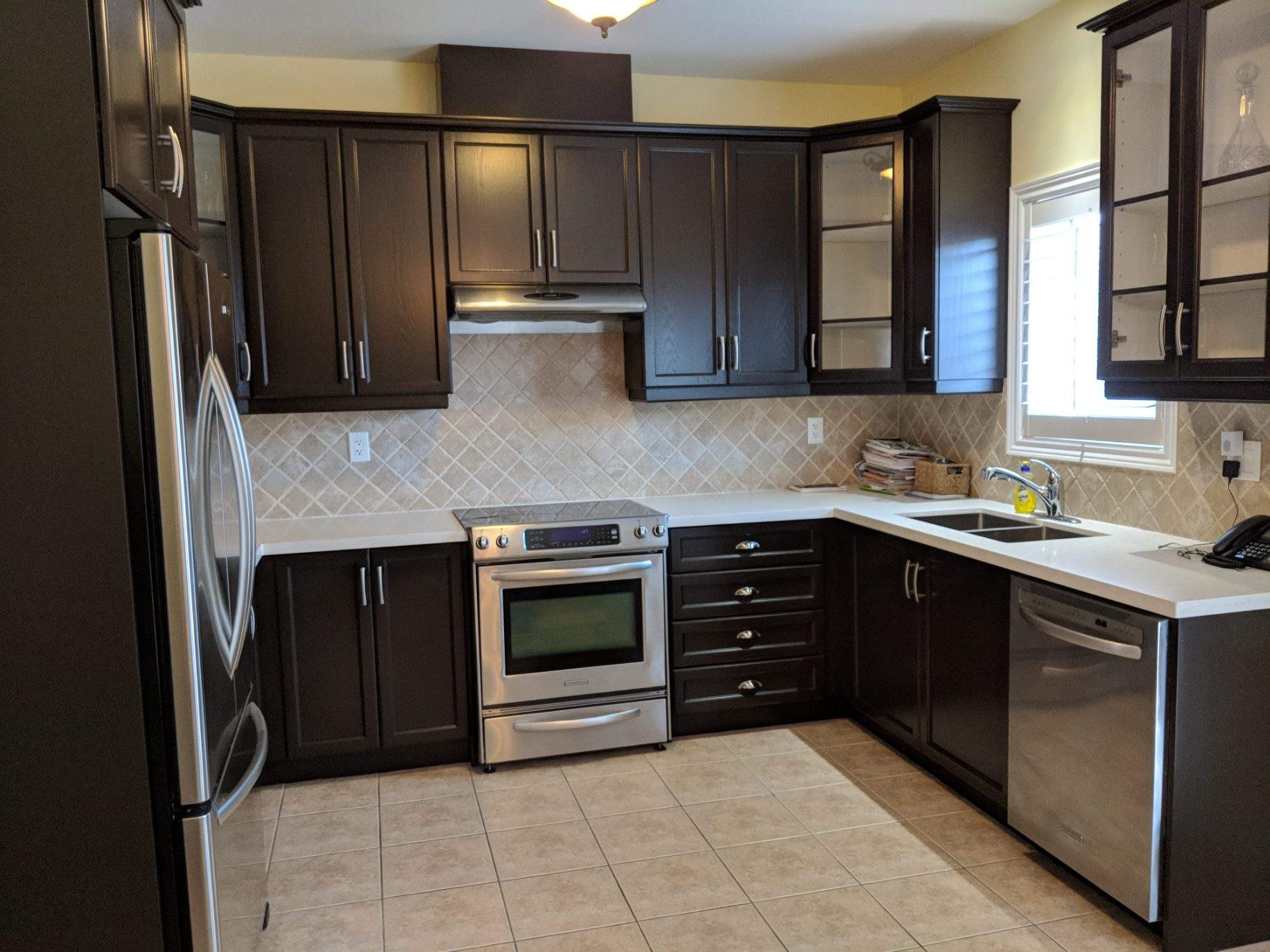 Painting Oak Wood to Give Them an Updated Look