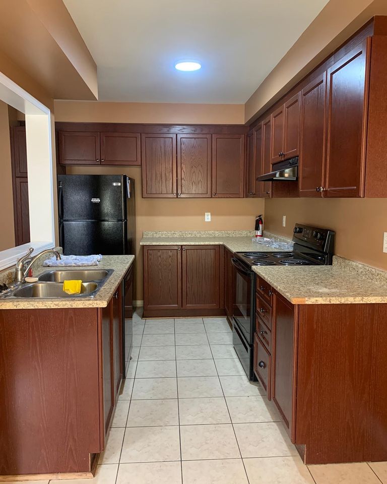 Painting Oak Wood to Give Them an Updated Look